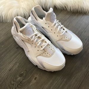 nike air huarache run triple white